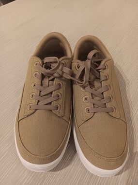 Allbirds Canvas Piper Low Top Sneakers Tan / Beige Women’s Size 8